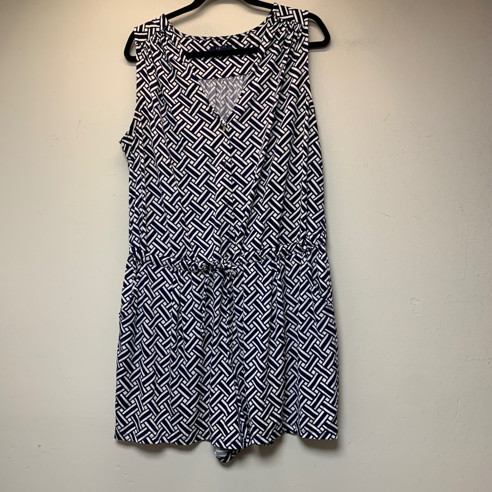 Kaari Blue Romper Womens 1X Navy Blue Excellent Geometric Lattice Curvy V-Neck